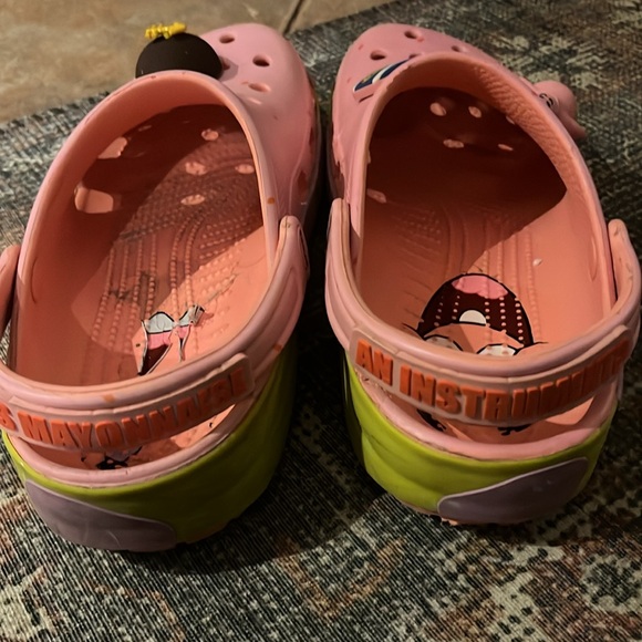 LCrocs x SpongeBob Patrick Clogs 2024 size 9 M / 11 W - Picture 3 of 4